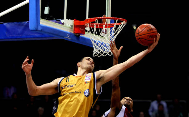 多年轻选手 多年轻选手