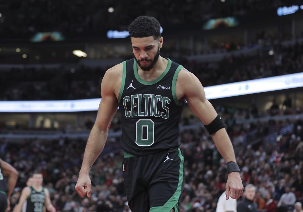 借内线优势 借内线优势